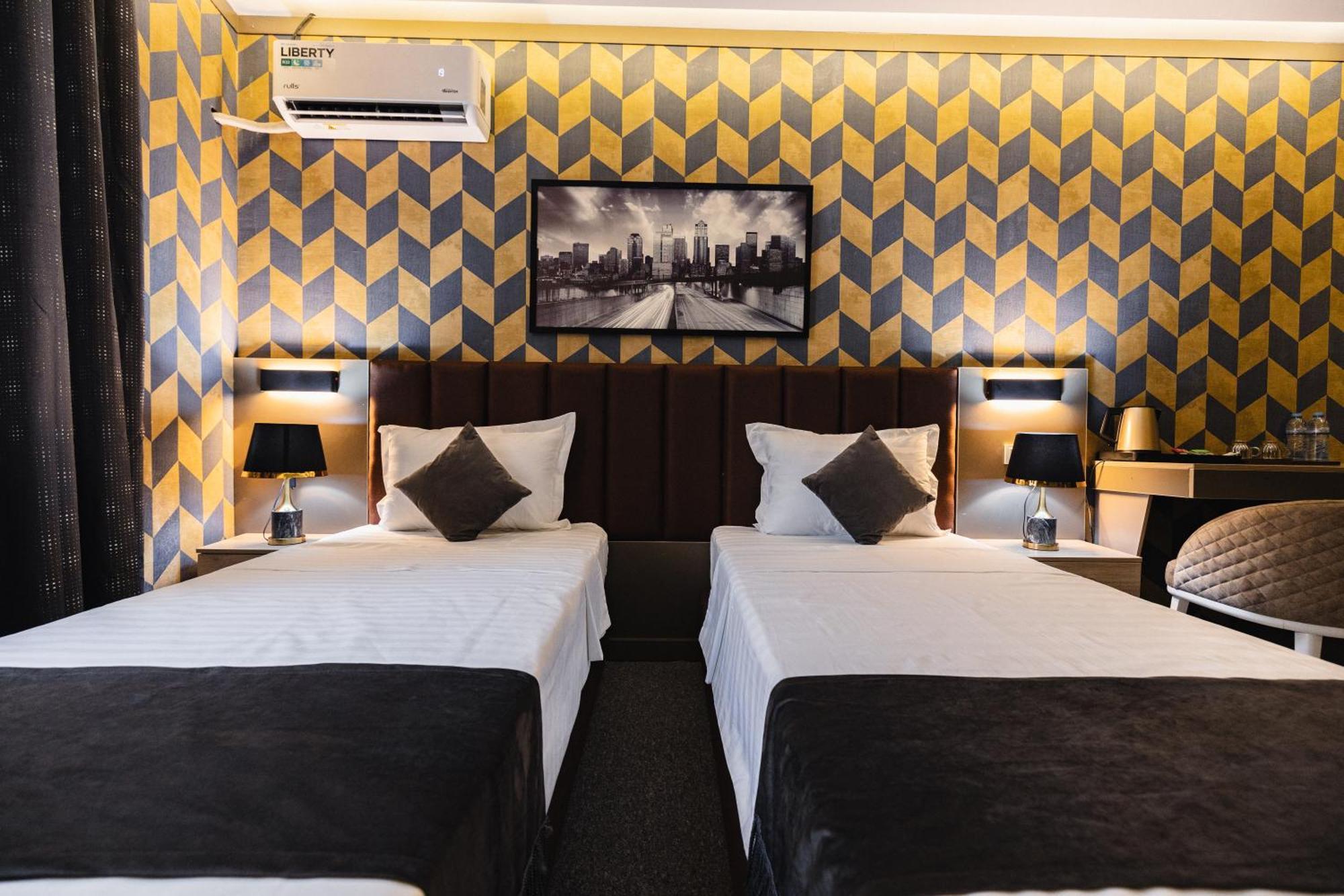 Art Air Hotel Tasjkent Eksteriør billede