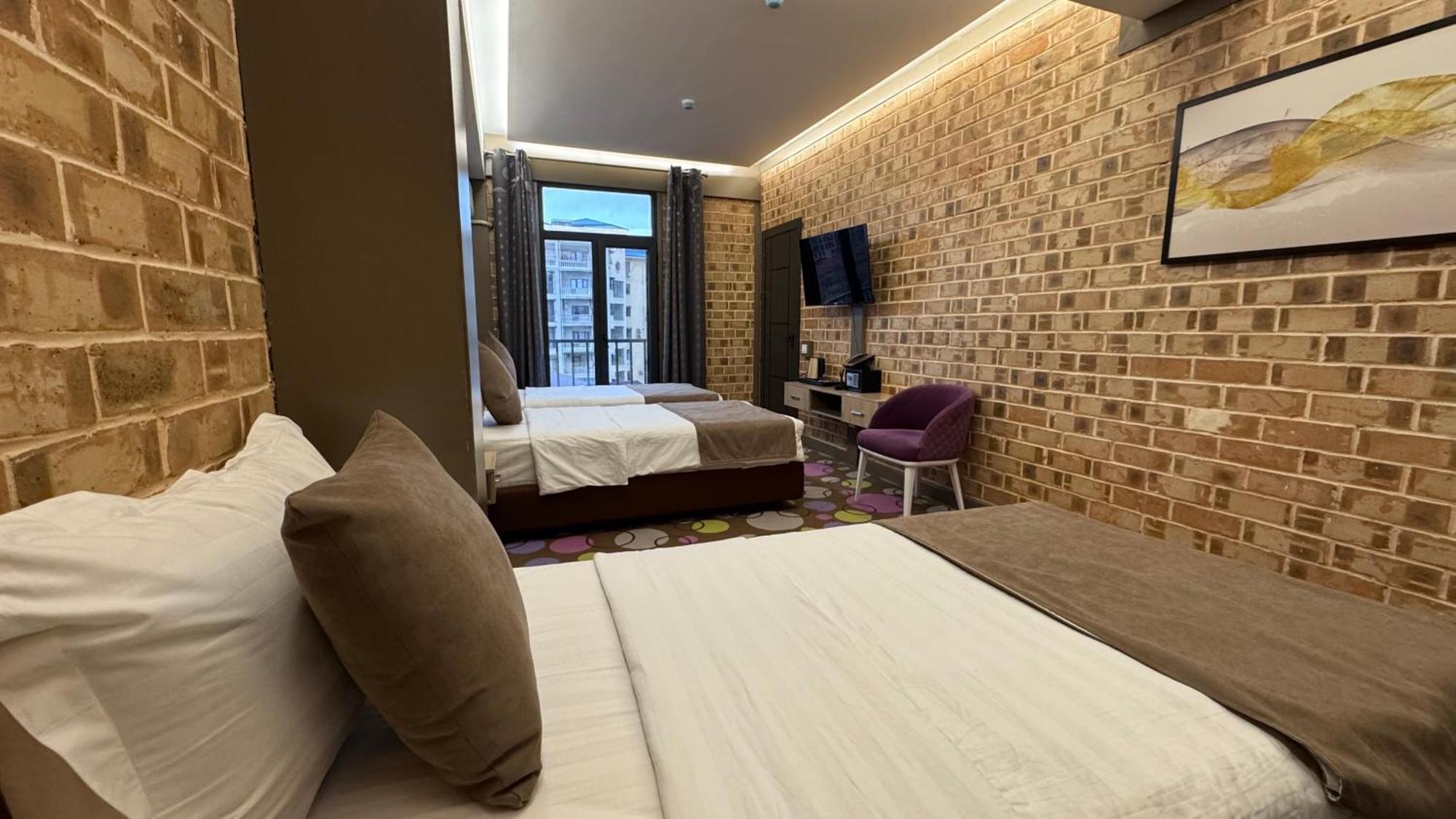 Art Air Hotel Tasjkent Eksteriør billede